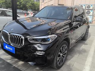 宝马X5 40i 