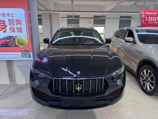 玛莎拉蒂Levante 3.0T 