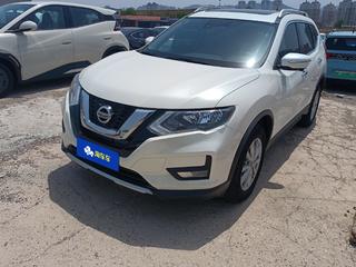 奇骏 2.0L 智联舒适版 