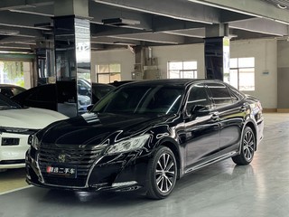 丰田皇冠 2.0T 自动 时尚版 