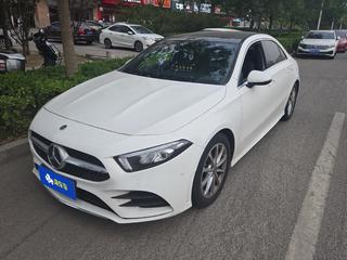 奔驰A级 1.3T 