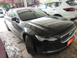 沃尔沃S90 2.0T 