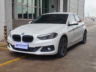 宝马1系 1.5T 