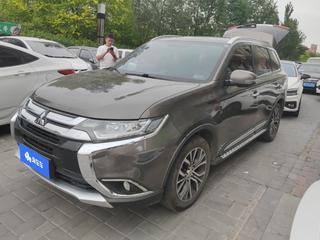 三菱欧蓝德 2.4L 自动 豪华版 
