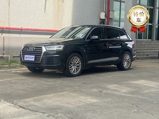 奥迪Q7 3.0T S-Line运动型 