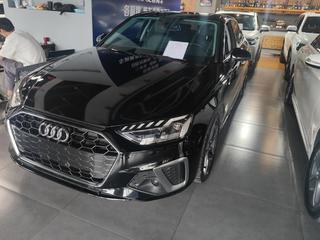 奥迪A4L 40TFSI 