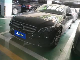 奔驰E级 E300L 2.0T 自动 运动时尚型 