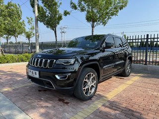 吉普大切诺基 3.0L 自动 精英导航版 