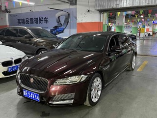 捷豹XFL 2.0T 