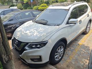 奇骏 2.0L 智联尊享版 