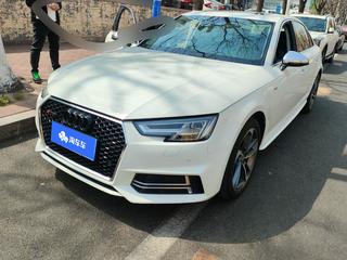 奥迪A4L 45TFSI 