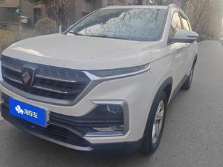 宝骏530 1.5T 自动 豪华型 